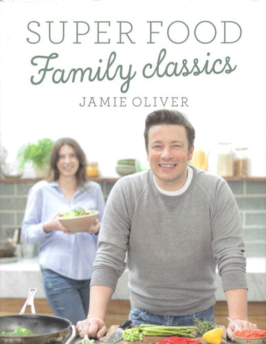 Jamie's Super Food Family Classics continues the philosophy behind Jamie's Everyday Super Foods. Every recipe is tried and tested and has clear and easy-to-understand nutritional information on the page, including the number of veg and fruit portions in each dish. 978-0718178444