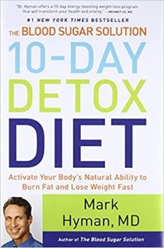 The Blood Sugar Solution 10-Day Detox Diet presents strategies for reducing insulin levels and producing fast and sustained weight loss. Dr. Hyman explains how to: activate your natural ability to burn belly fat reduce inflammation; reprogram your metabolism; shut off your fat-storing genes; de-bug your digestive system; create effortless appetite control, and soothe the stress to shed the pounds. Includes meal plans, recipes, and shopping lists, as well as easy-to-follow advice on green living, supplements
