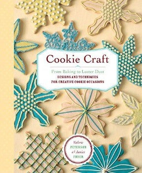  Beautifully decorated cookies developed by enthusiasts Valerie Peterson Janice Fryer. From rolling and cutting to flooding and piping, you’ll find  techniques for your next  occasion. Cookie Craft with instructions for making stand-up cookies, tips on creating icing colour palettes, advice on freezing and shipping,