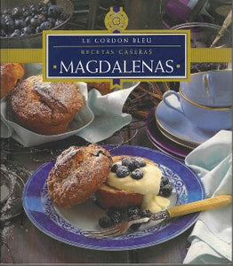 Cordon Blue Magdalenas, aún caliente, recién salida del horno. Disfrute de muffins al estilo americano, muffins de arándanos o deliciosos muffins de aceitunas, romero y parmesano. Esta colección de recetas te mostrará lo rápido y fácil que es hacer una tanda de deliciosos cupcakes 